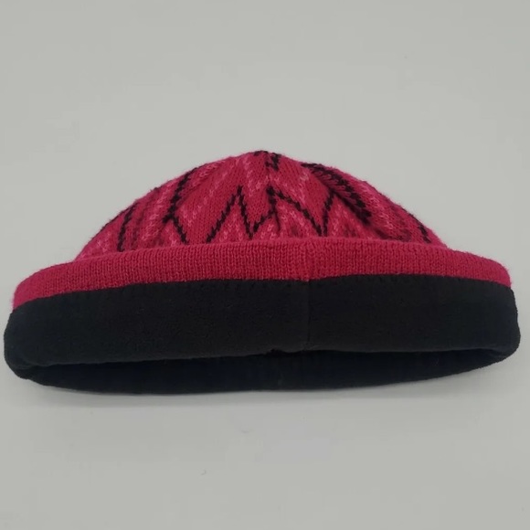 Columbia tuque/beanie winter wool/acrylic/polyester blend! Chevron pattern O/S - Picture 15 of 15